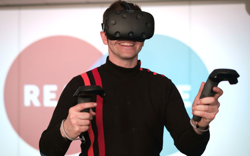 VR headset sales 'to grow by 800 per cent by 2021'